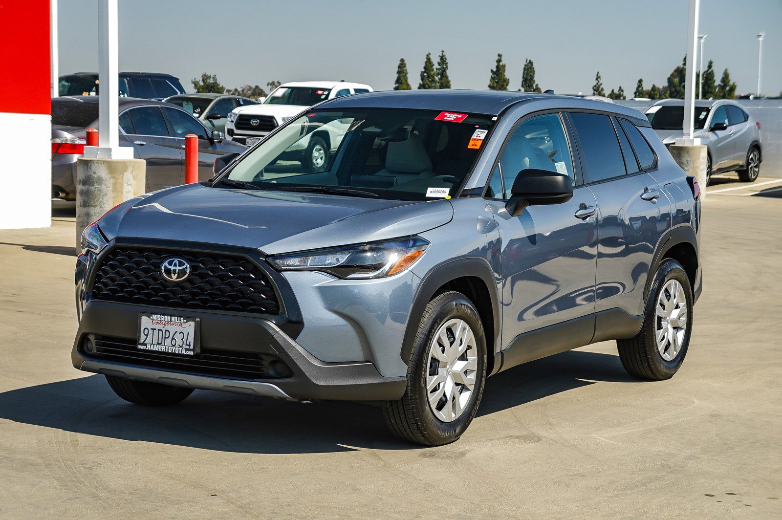 Certified 2025 Toyota Corolla Cross L FWD image 3