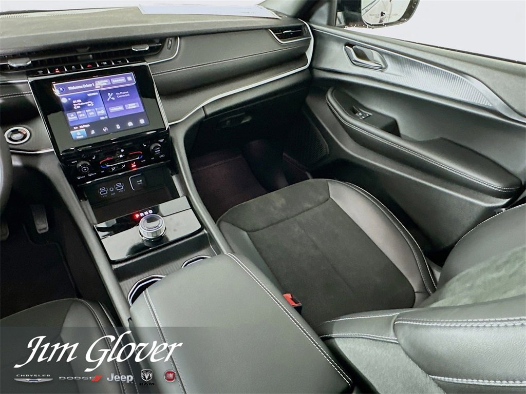 New 2025 Jeep Grand Cherokee L Altitude image 29