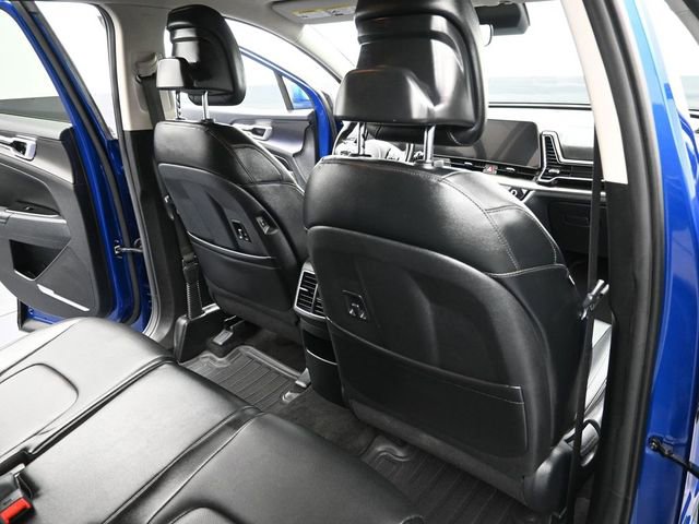 Used 2025 Kia Sportage EX image 12