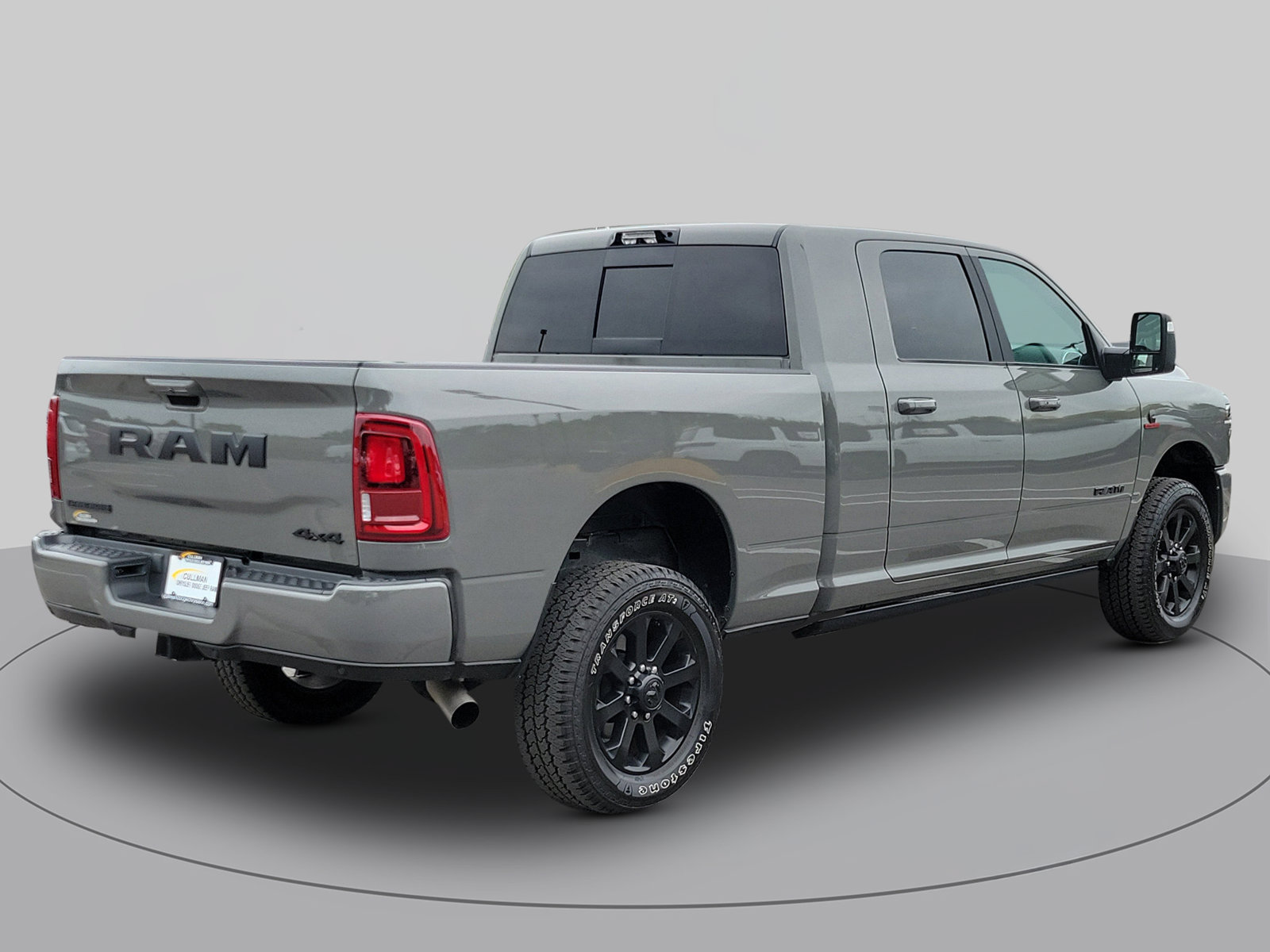 Used 2026 RAM 2500 Laramie AWD/4WD image 3