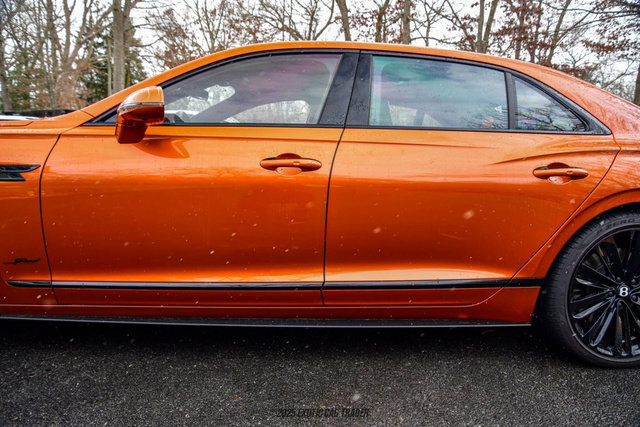 Used 2024 Bentley Flying Spur W12 image 47