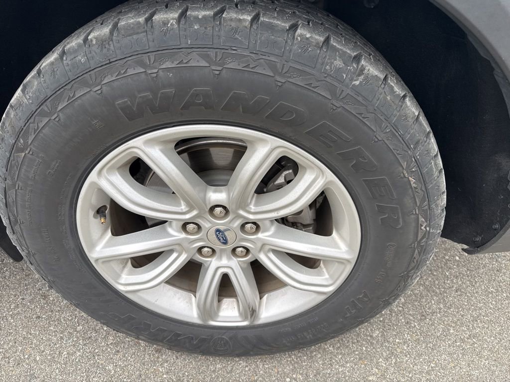Used 2021 Ford Explorer 2WD image 7