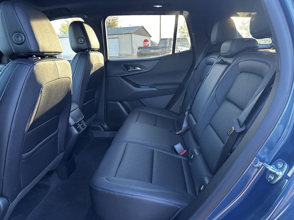 New 2026 Chevrolet Equinox LT w/ Convenience Package II image 18