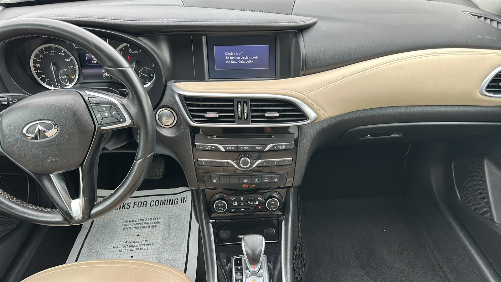 Used 2018 INFINITI QX30 Premium w/ Navigation Package FWD image 12