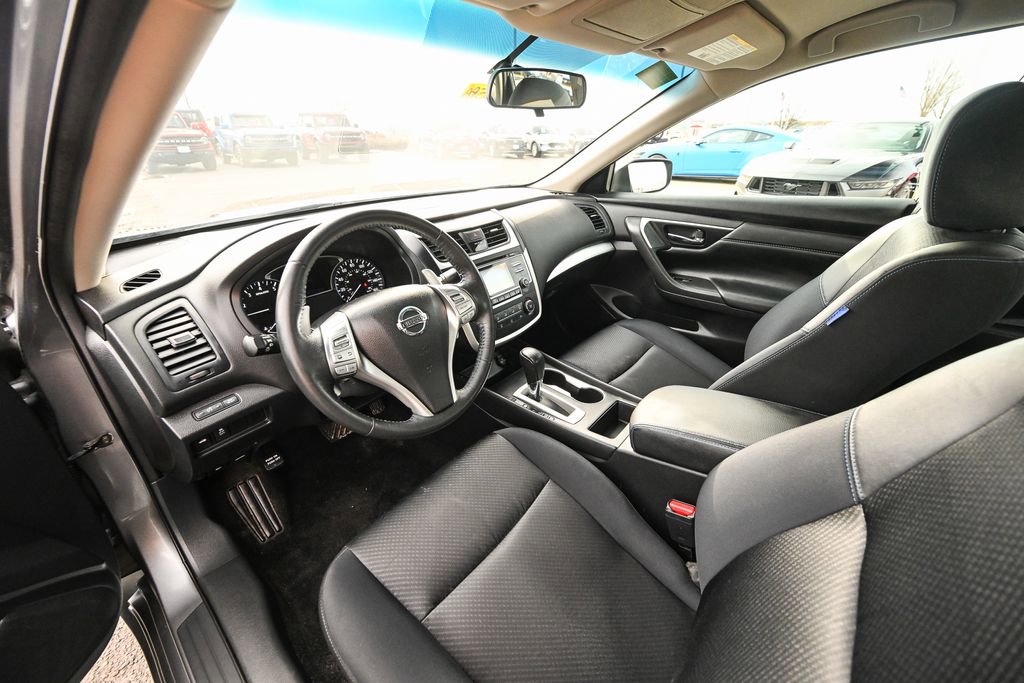 Used 2016 Nissan Altima 2.5 SR image 17