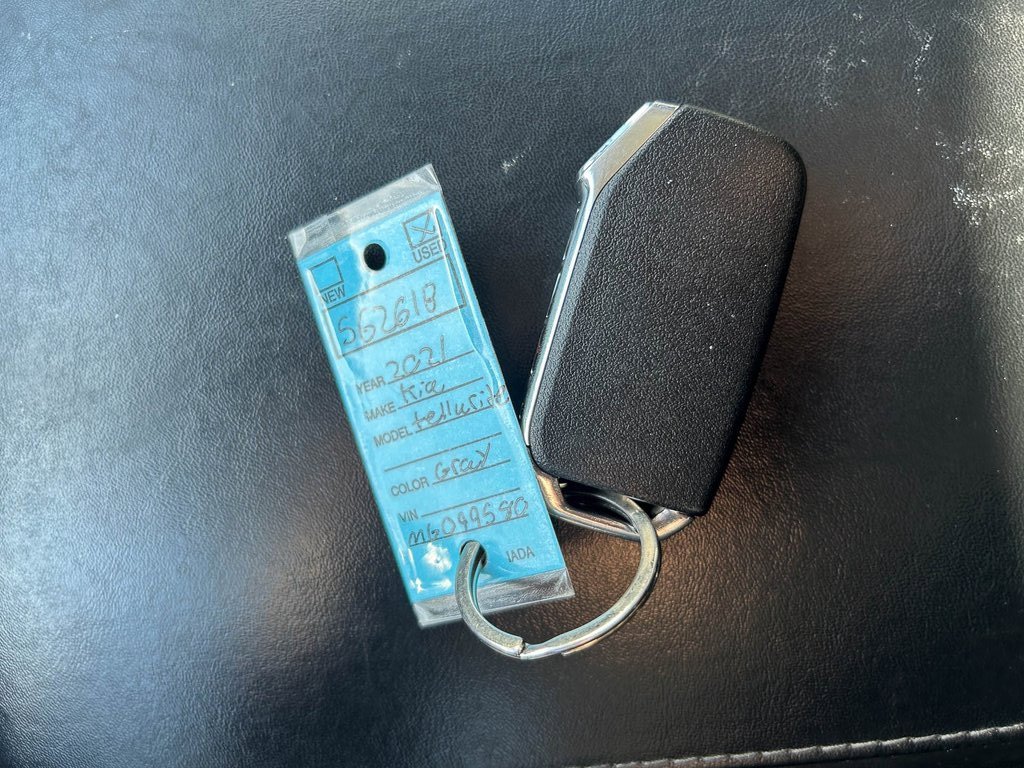 Used 2021 Kia Telluride LX image 27