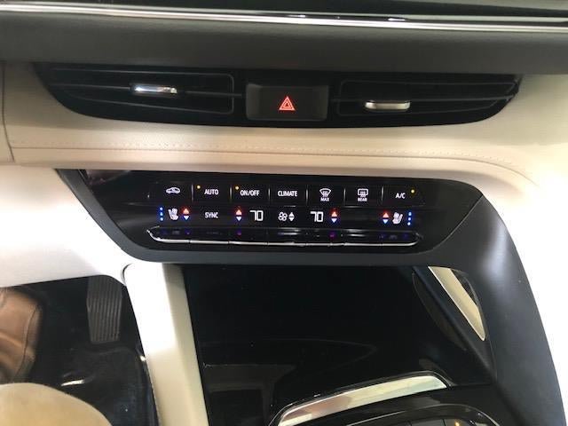 Used 2023 Buick Envision Avenir AWD/4WD image 20