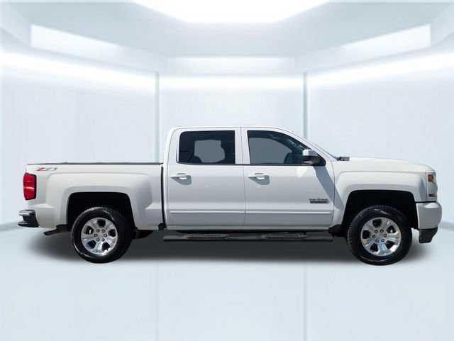 Used 2017 Chevrolet Silverado 1500 LT w/ Texas Edition AWD/4WD image 7