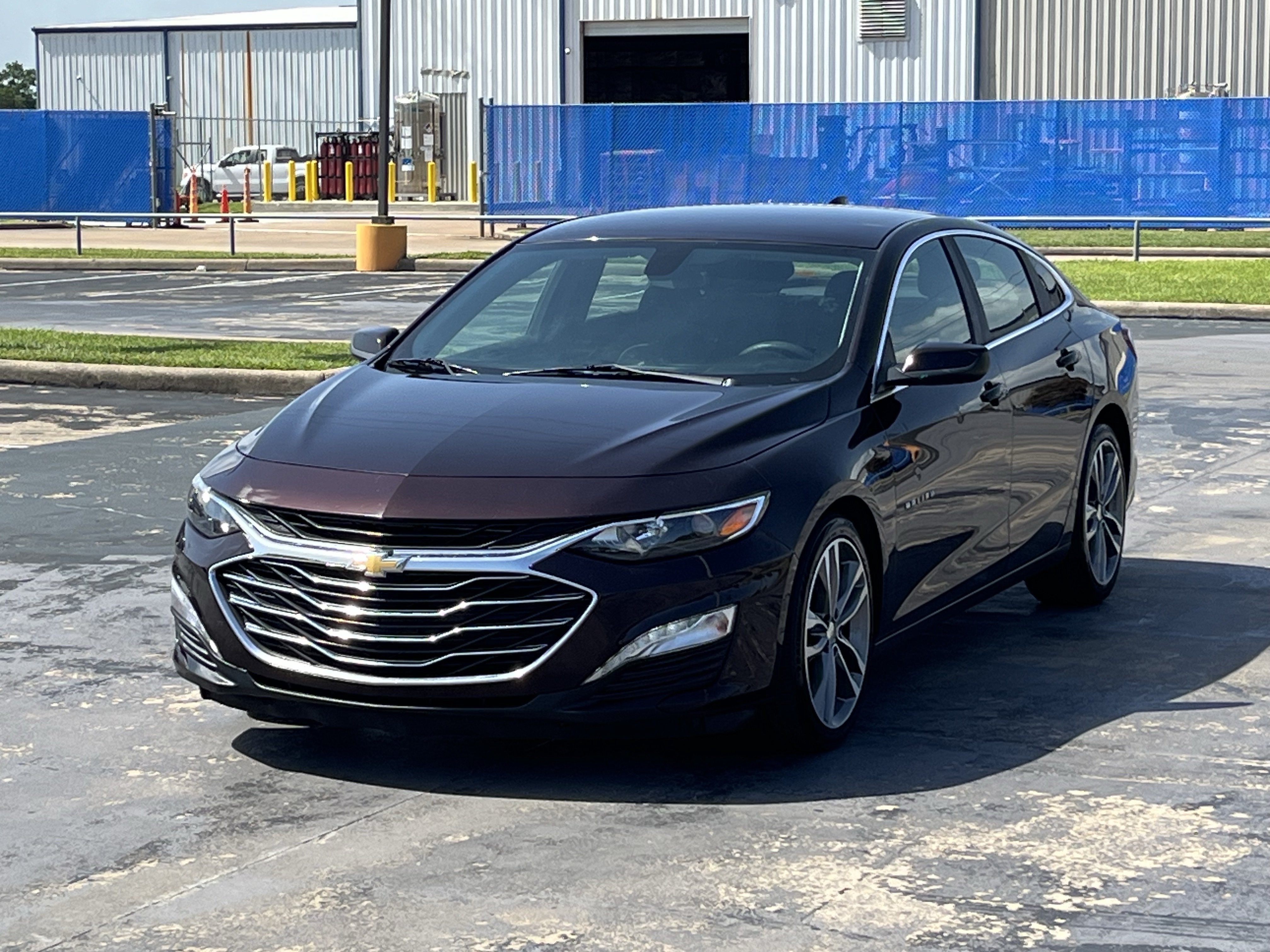 Used 2021 Chevrolet Malibu LT FWD image 3