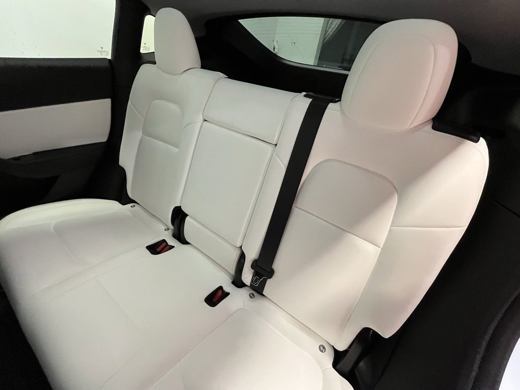 Used 2020 Tesla Model Y Performance image 14