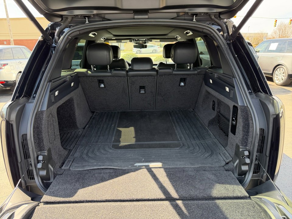 Certified 2024 Land Rover Range Rover SE AWD/4WD image 15