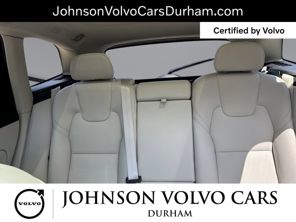 Certified 2025 Volvo XC60 T8 Plus w/ Protection Package Premier AWD/4WD image 27