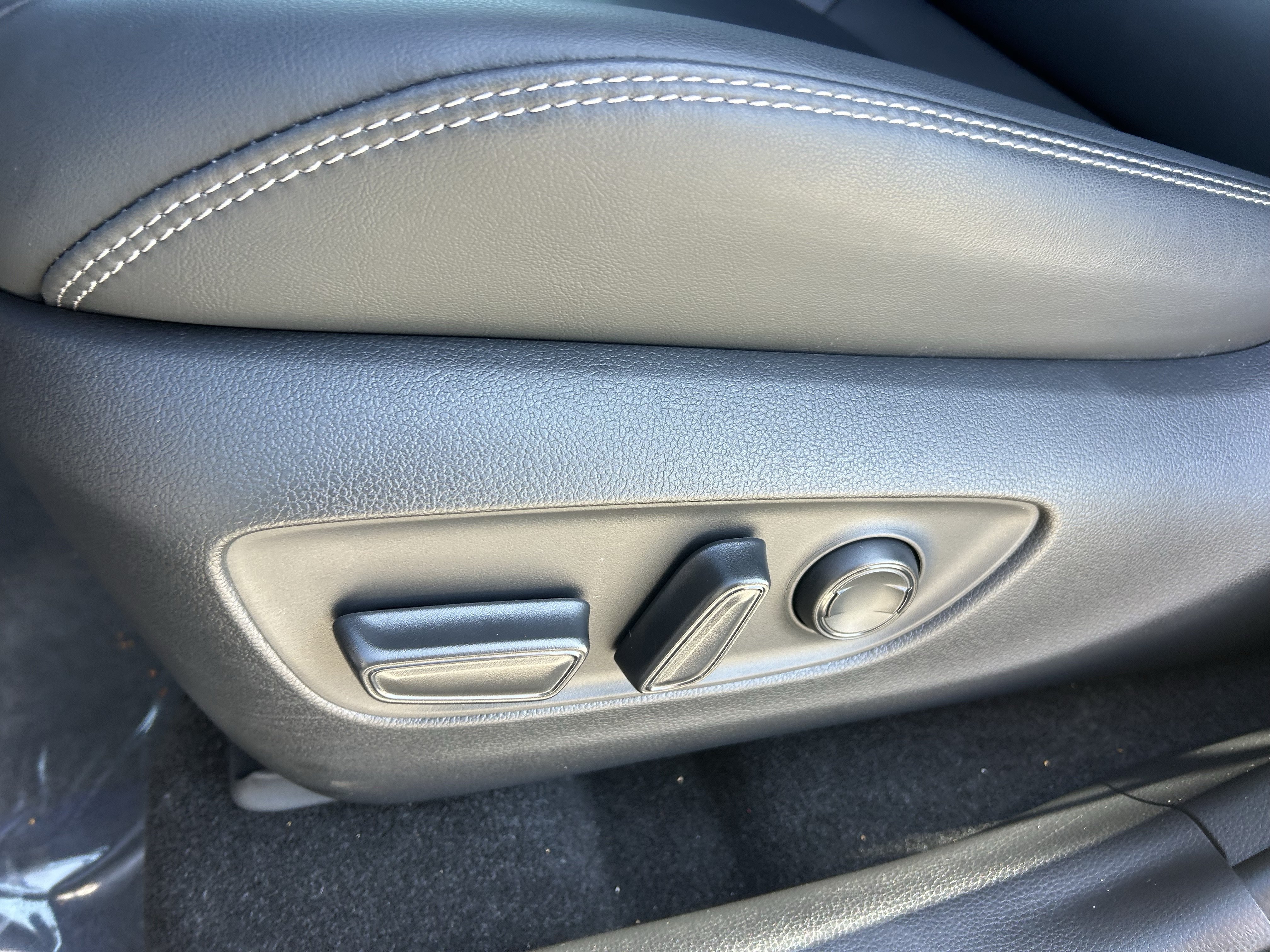 Certified 2025 Toyota RAV4 XLE Premium FWD image 17