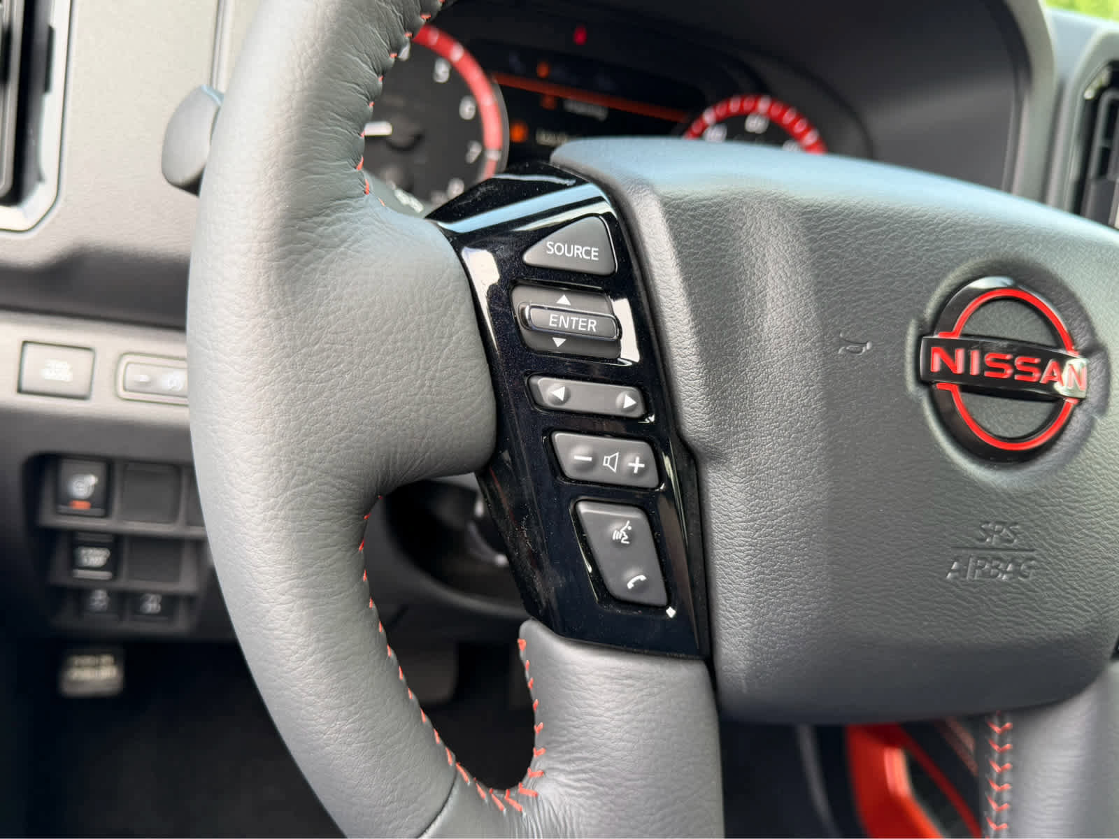 New 2026 Nissan Frontier PRO-4X AWD/4WD image 24