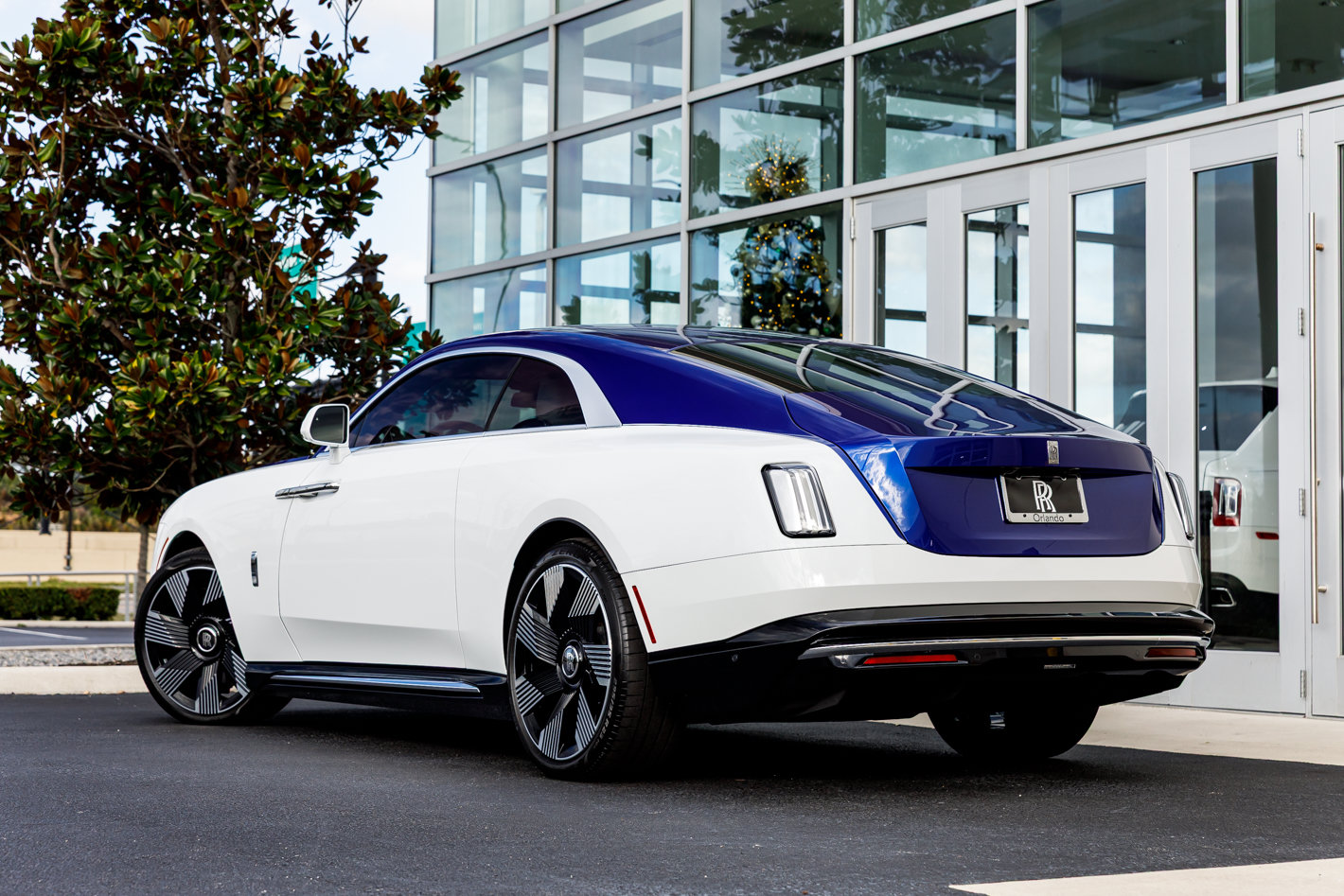 Used 2024 Rolls-Royce Spectre w/ Spectre Launch Package AWD/4WD image 16