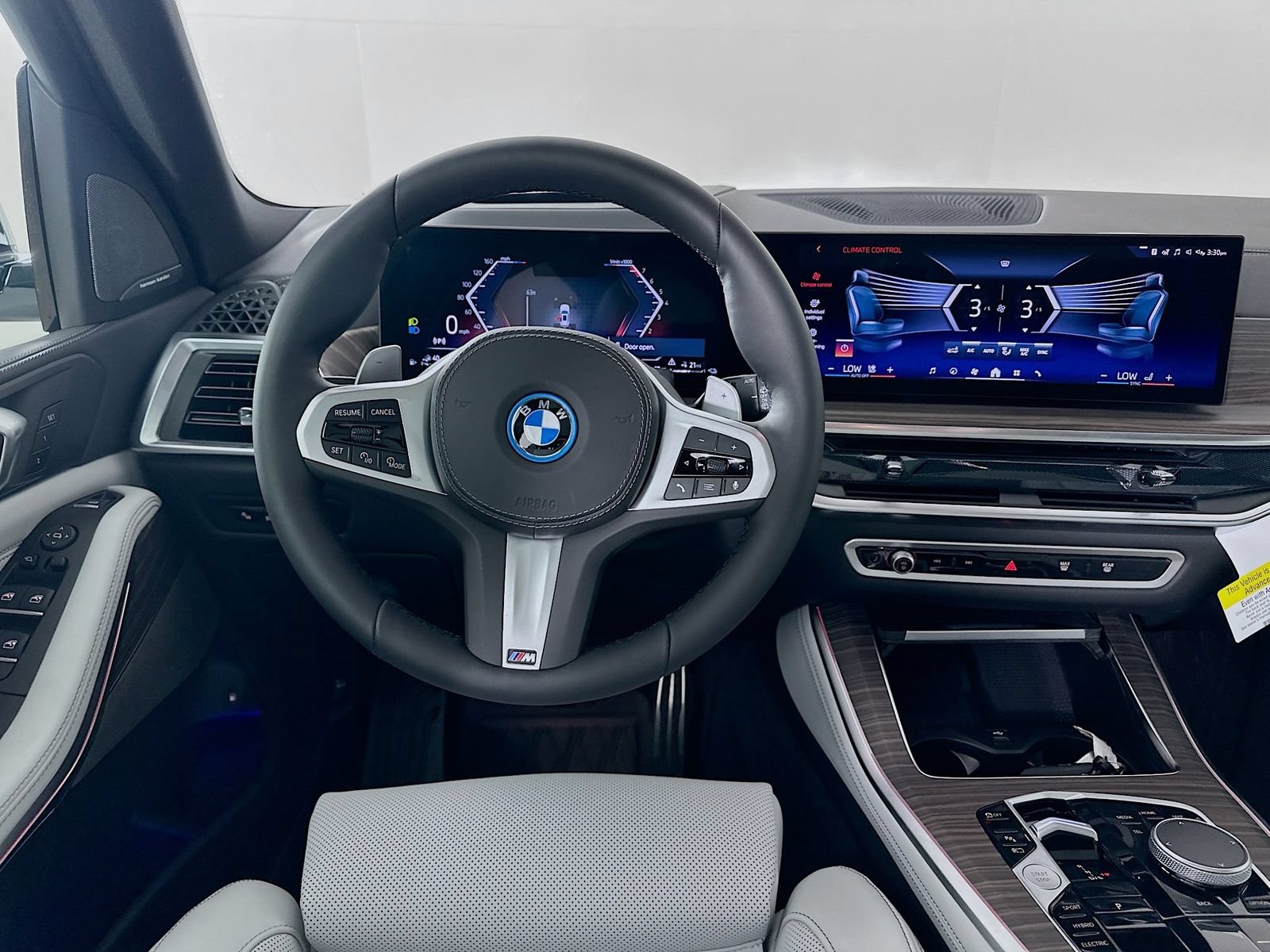 New 2026 BMW X5 xDrive50e w/ M Sport Package AWD/4WD image 15