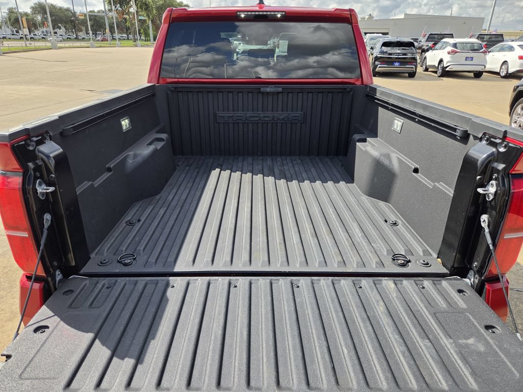 Used 2025 Toyota Tacoma TRD Sport AWD/4WD image 28