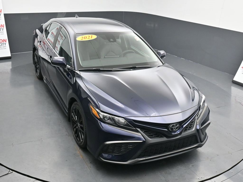 Used 2021 Toyota Camry SE image 26
