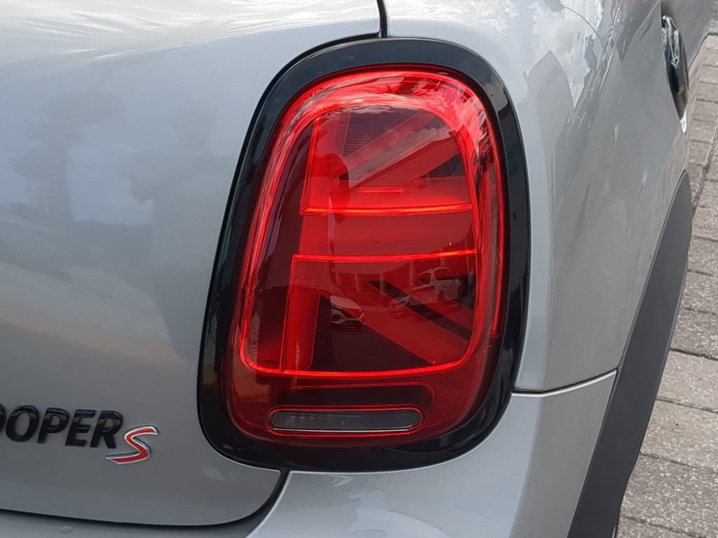 Used 2024 MINI Cooper S FWD image 9