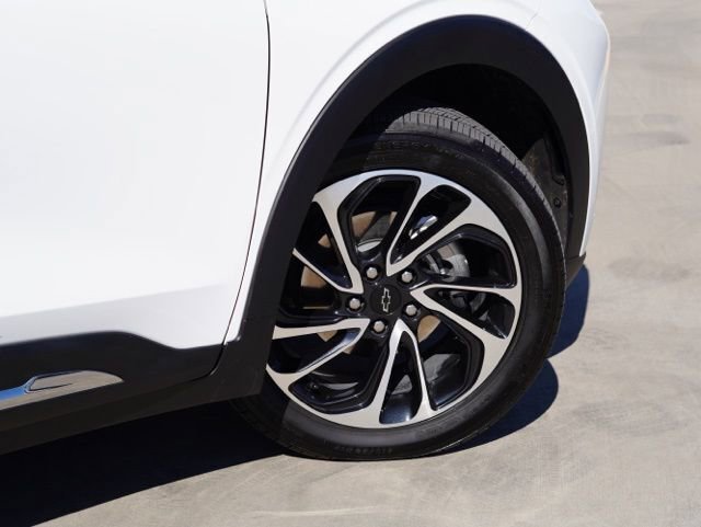 Used 2023 Chevrolet Bolt EUV Premier image 8