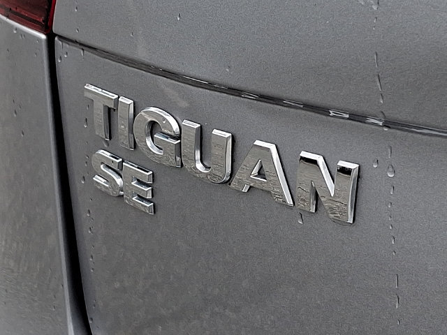 Used 2020 Volkswagen Tiguan SE AWD/4WD image 30