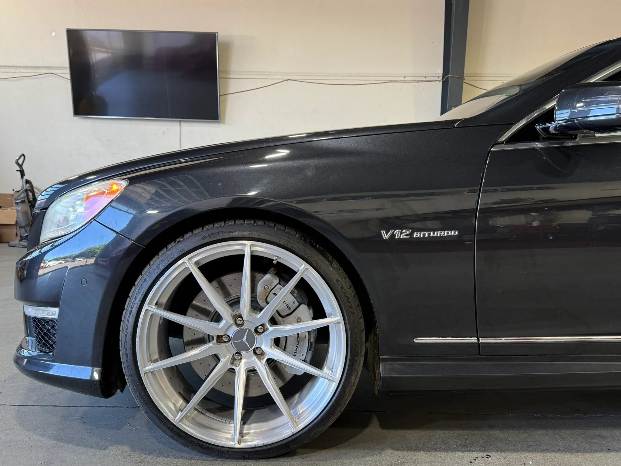 Used 2011 Mercedes-Benz CL 65 AMG image 19