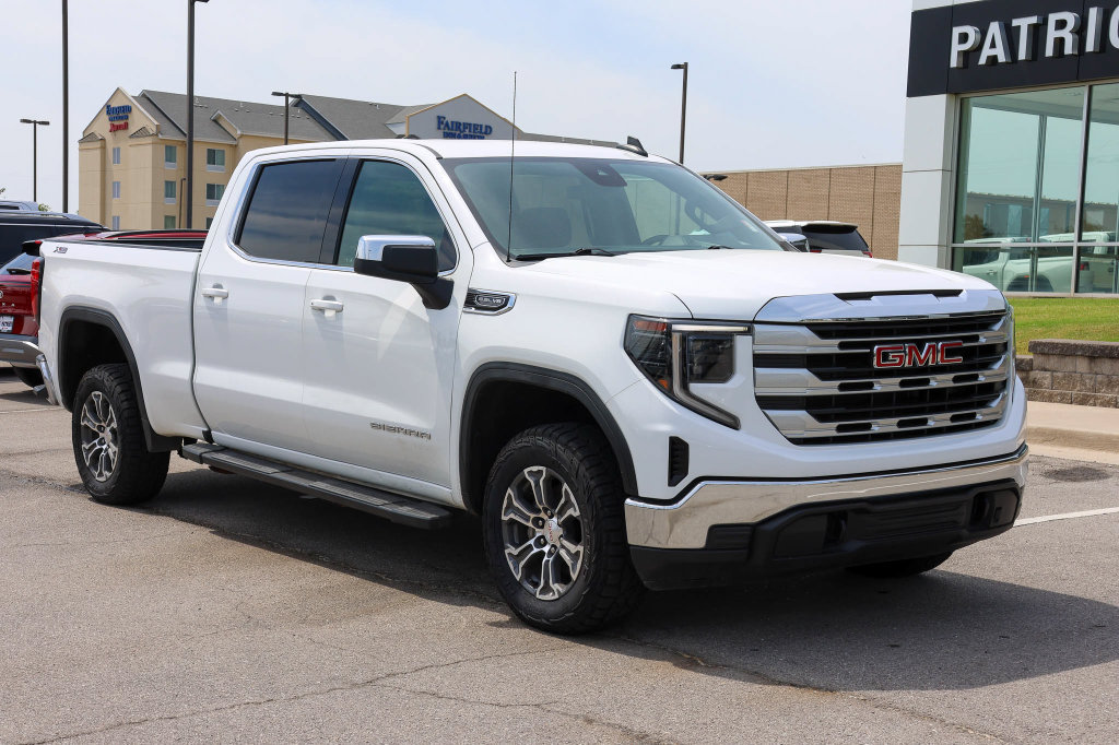 Used 2023 GMC Sierra 1500 SLE w/ X31 Off-Road Package AWD/4WD image 27