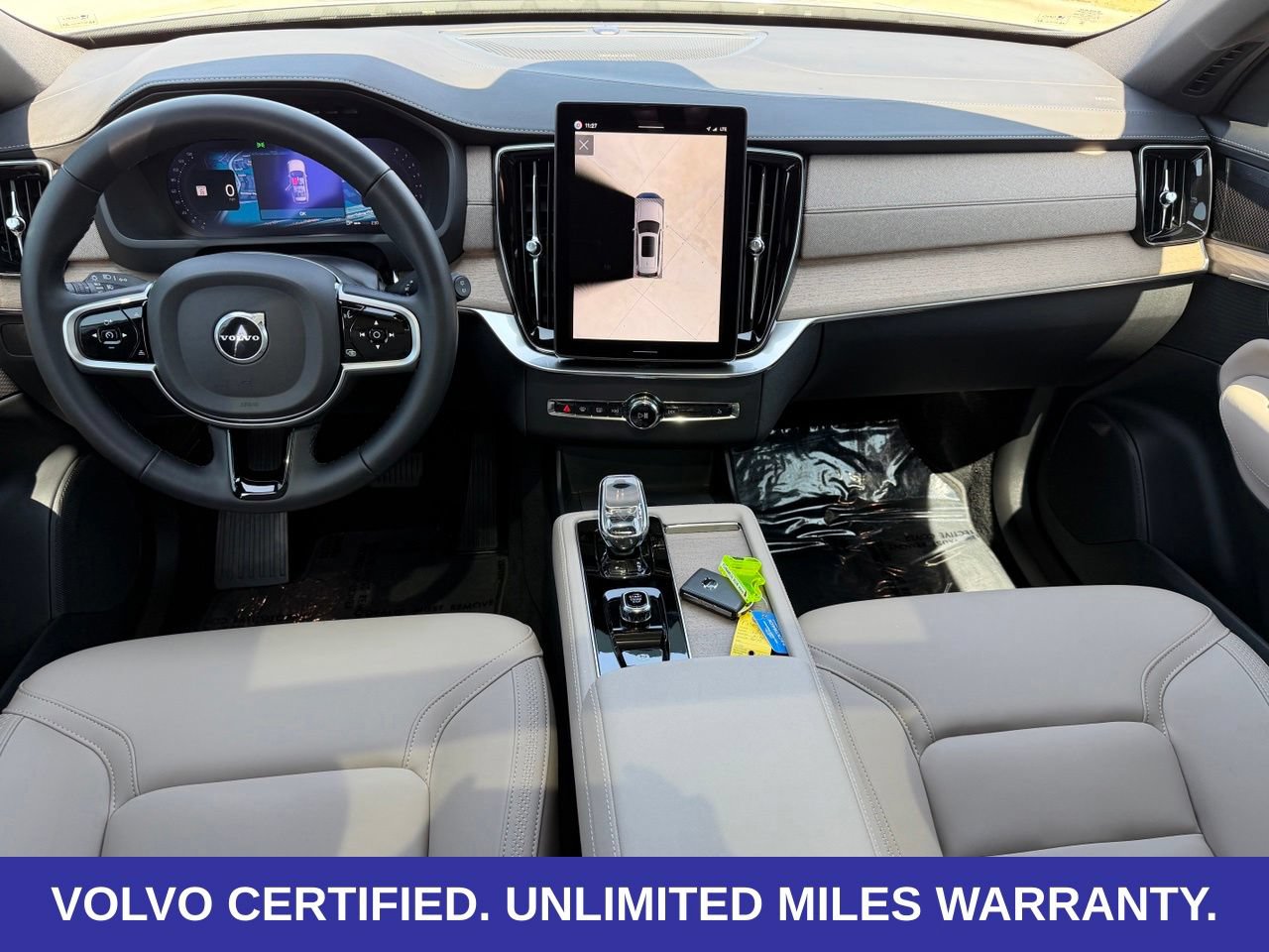 Certified 2026 Volvo XC90 B6 Plus w/ Protection Package Premier AWD/4WD image 14