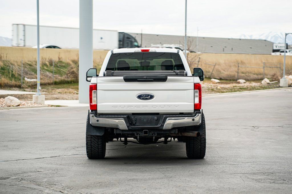 Used 2017 Ford F250 XLT w/ FX4 Off-Road Package image 6