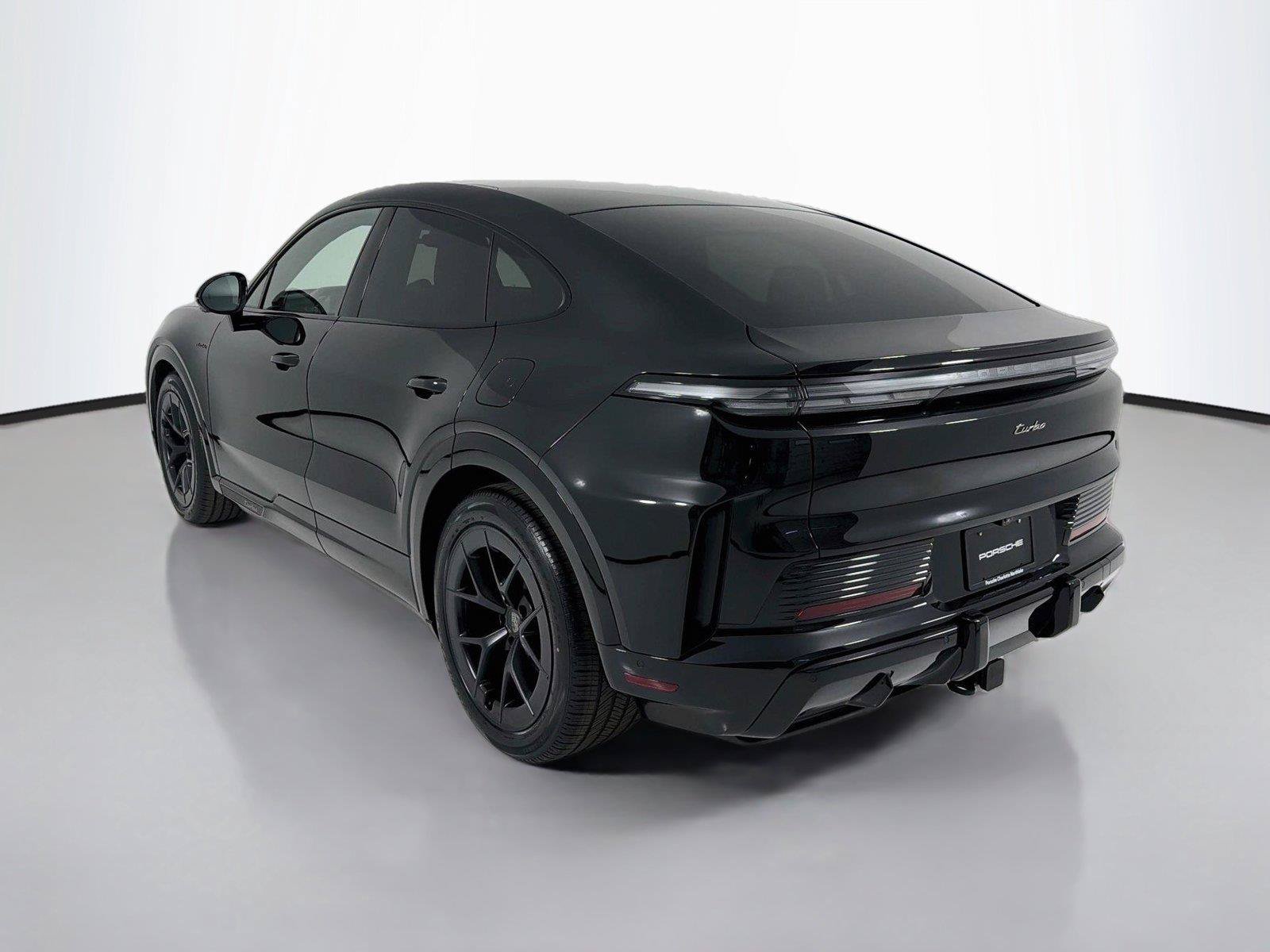 New 2026 Porsche Cayenne Turbo AWD/4WD image 2