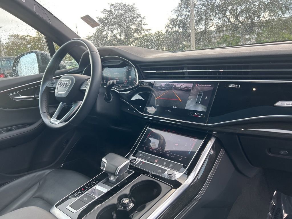 Used 2025 Audi Q7 3.0T Premium Plus image 26