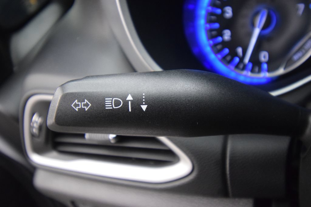 Used 2020 Chrysler Pacifica Touring-L Plus FWD image 36