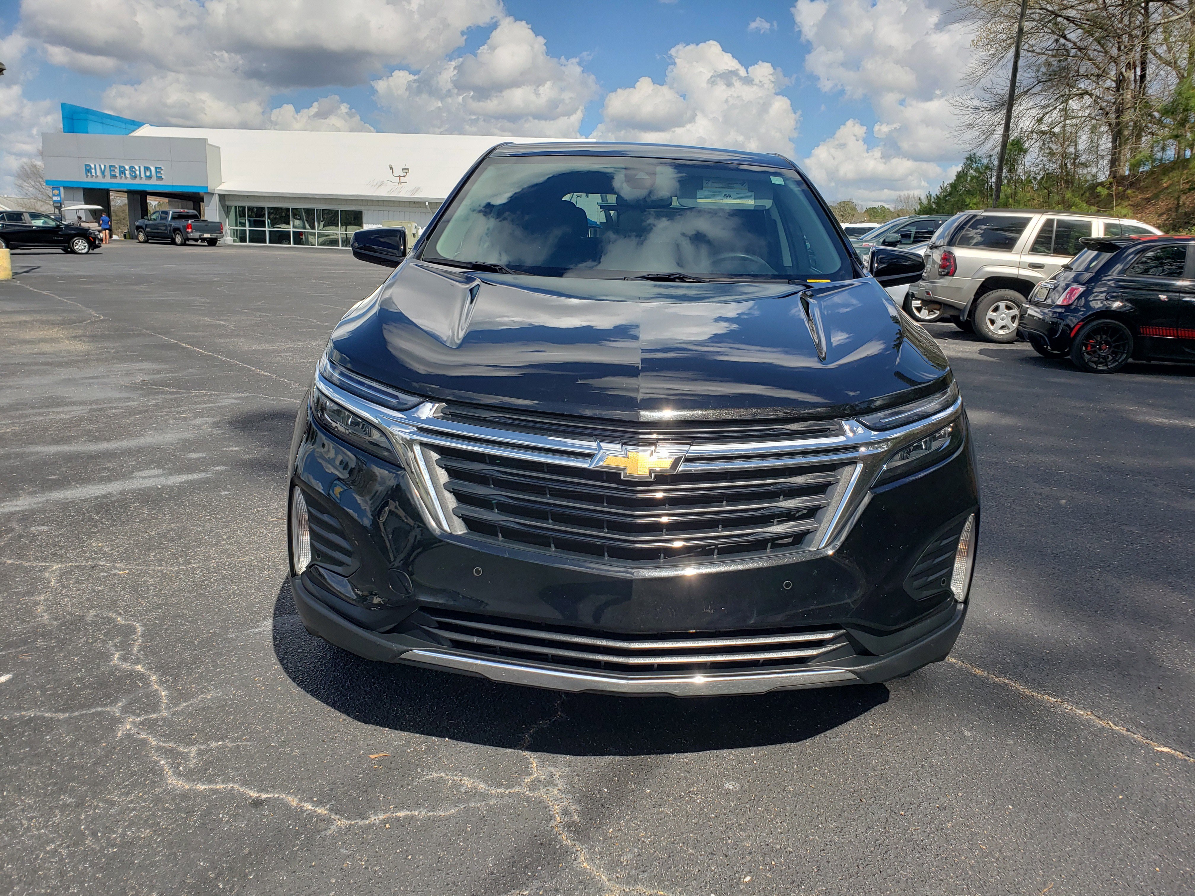 Used 2022 Chevrolet Equinox LT w/ Driver Convenience Package image 6