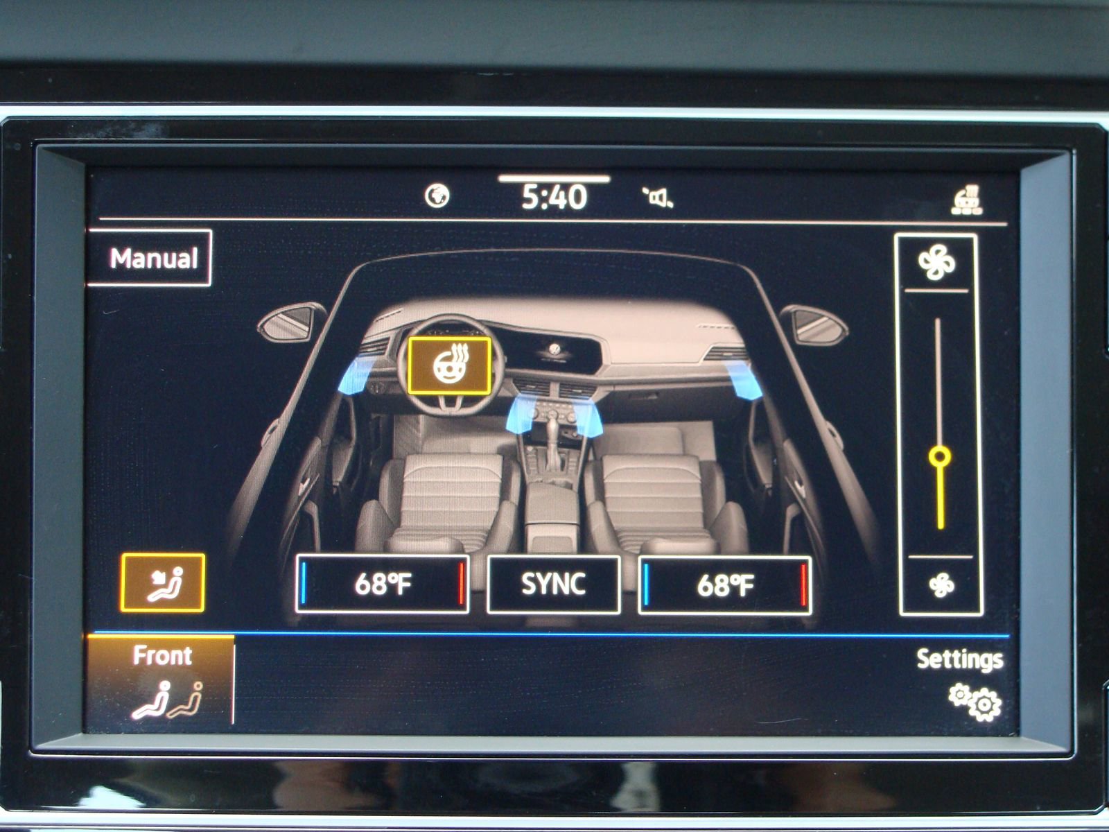 Used 2021 Volkswagen Jetta SE w/ SE Cold Weather Package image 23