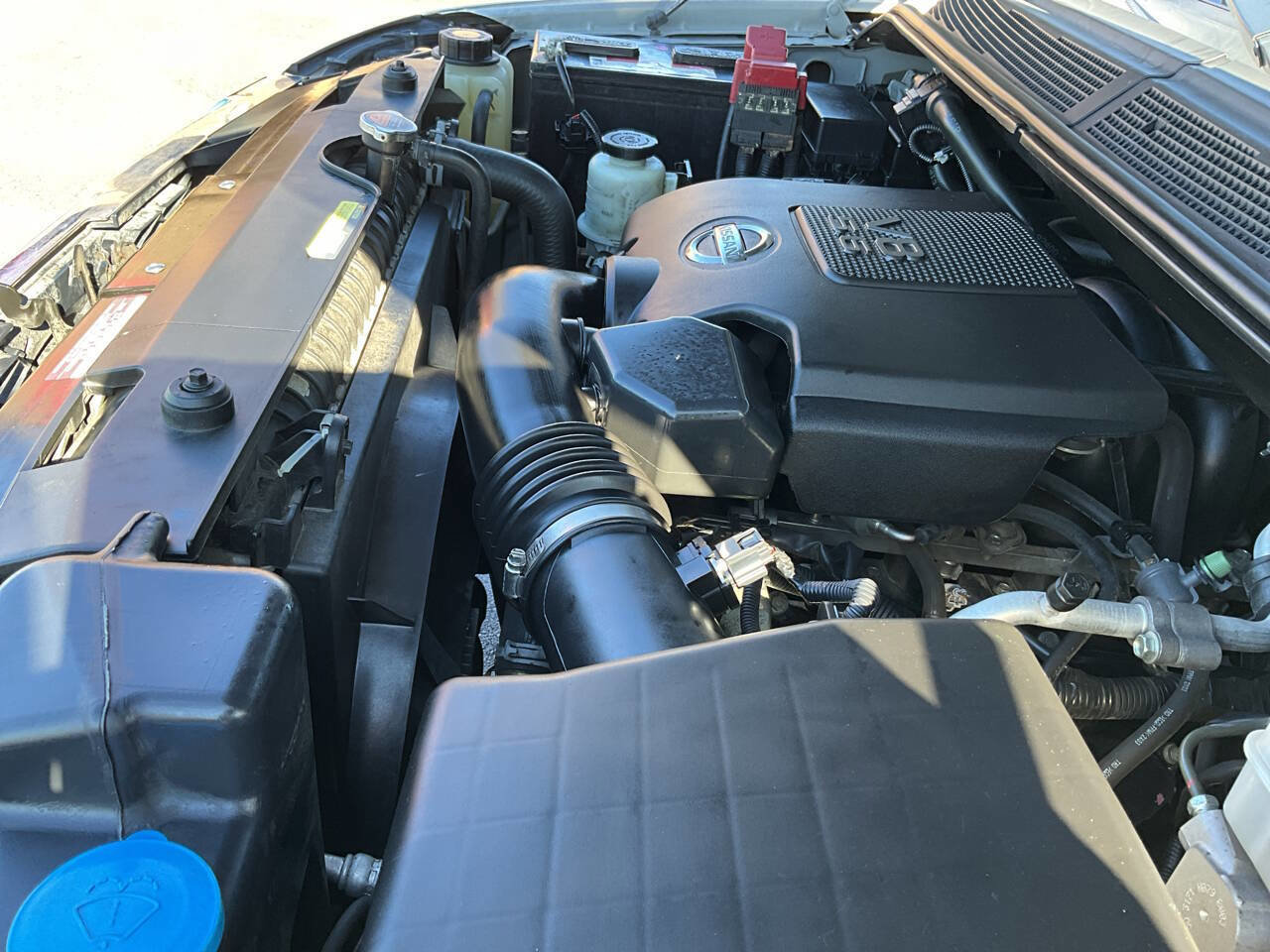 Used 2013 Nissan Titan SV w/ SV Premium Utility Pkg image 37