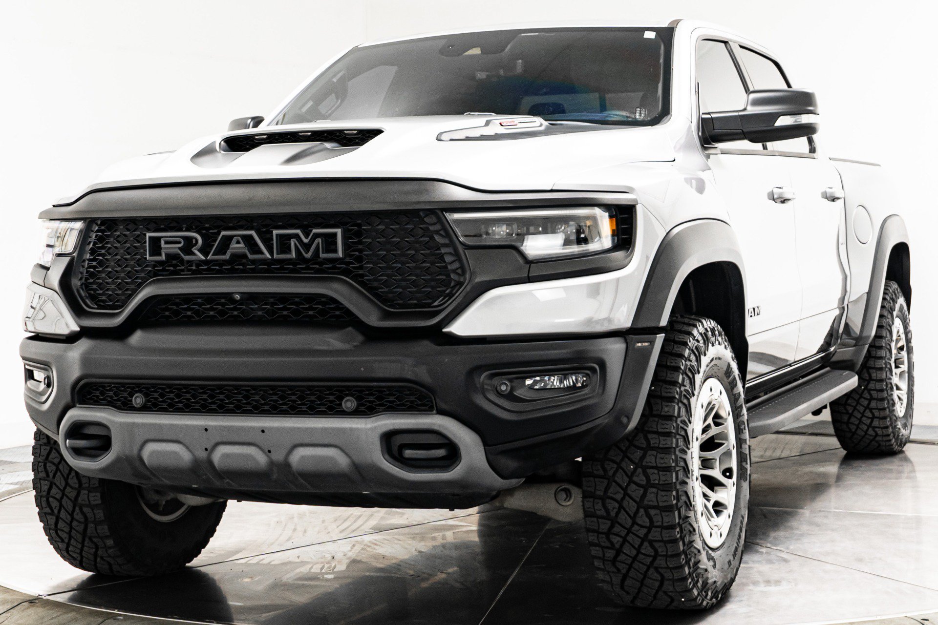 Used 2022 RAM 1500 TRX w/ TRX Level 2 Equipment Group AWD/4WD image 5