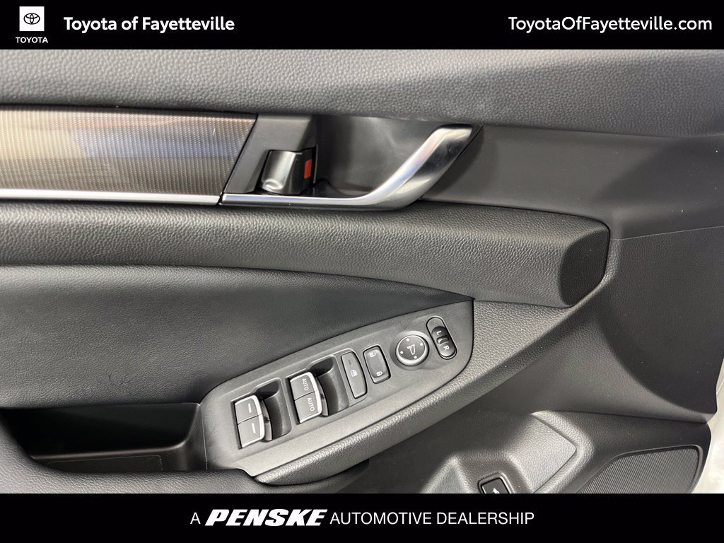 Used 2018 Honda Accord Sport image 17
