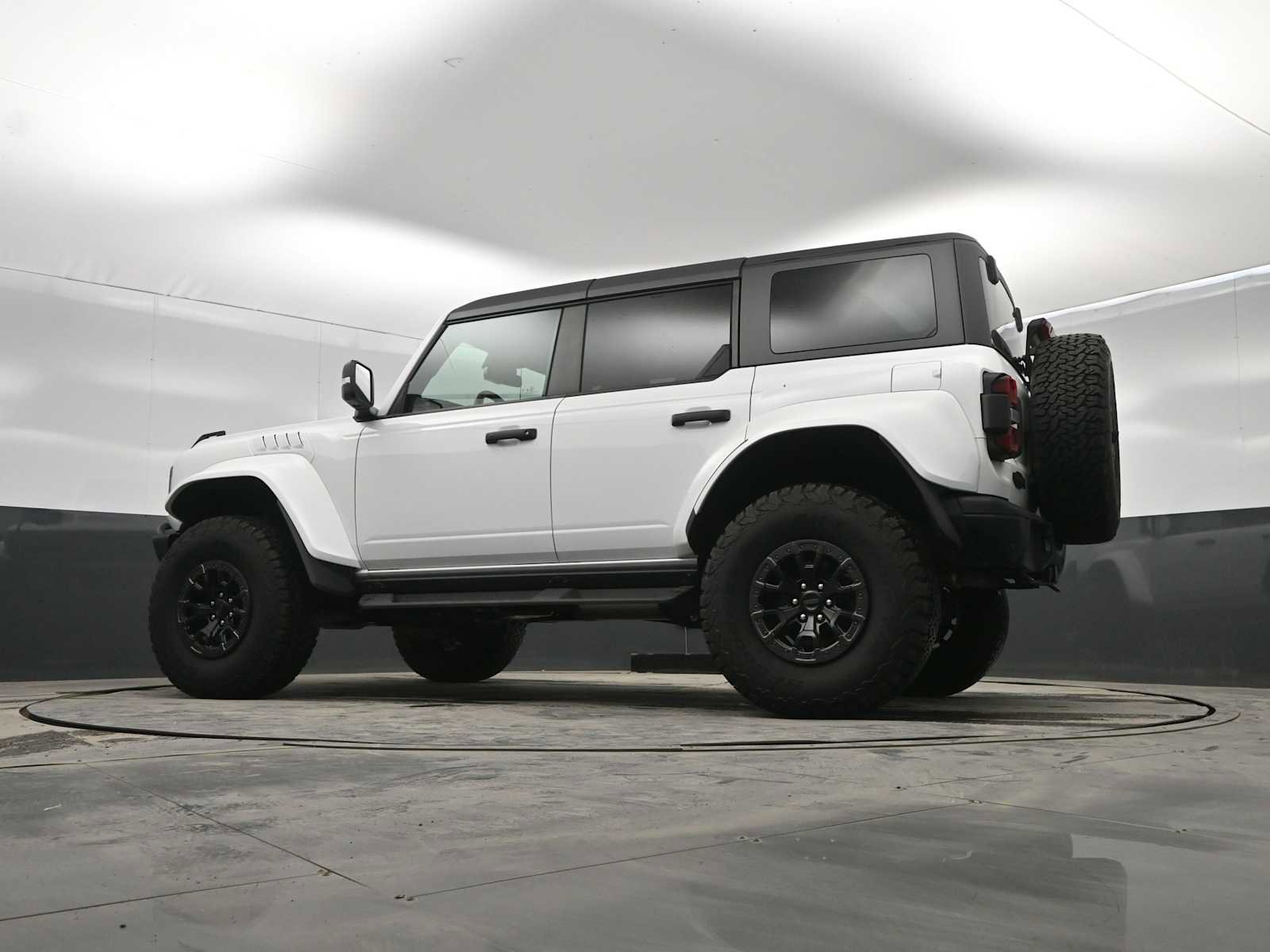 Used 2024 Ford Bronco Raptor w/ Interior Carbon Fiber Pack 6 image 35