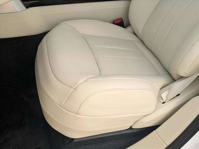 New 2025 Land Rover Range Rover SE image 4