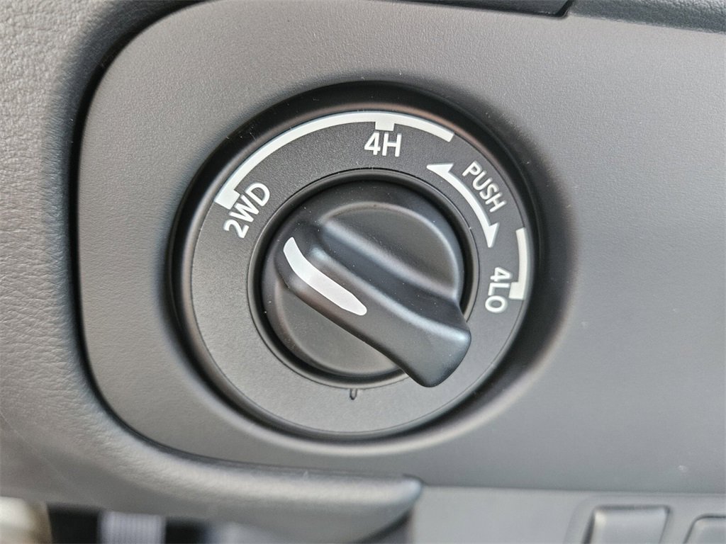 New 2026 Nissan Frontier SV w/ Tow Package image 22