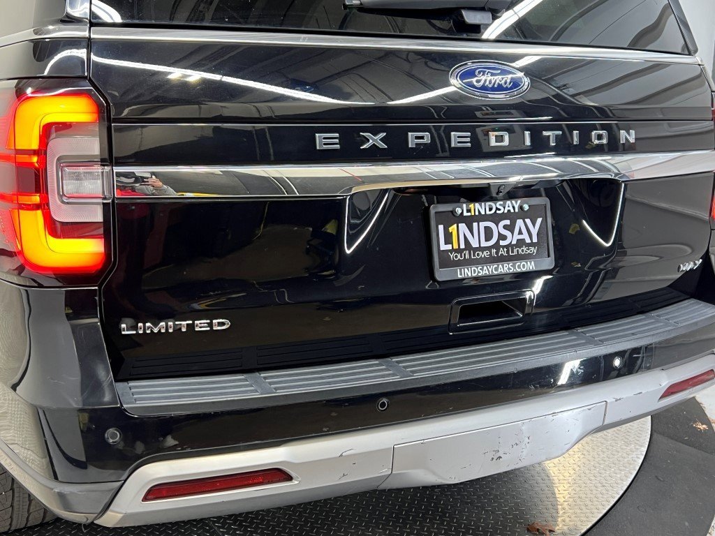 Used 2022 Ford Expedition Max Limited image 8