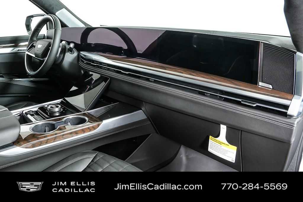 Certified 2026 Cadillac Escalade ESV Platinum Sport w/ LPO, ONYX Package AWD/4WD image 25