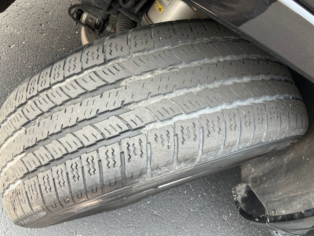 Used 2024 Jeep Wagoneer Series III AWD/4WD image 31