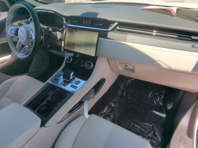 New 2025 Jaguar F-PACE R-Dynamic S AWD/4WD image 6
