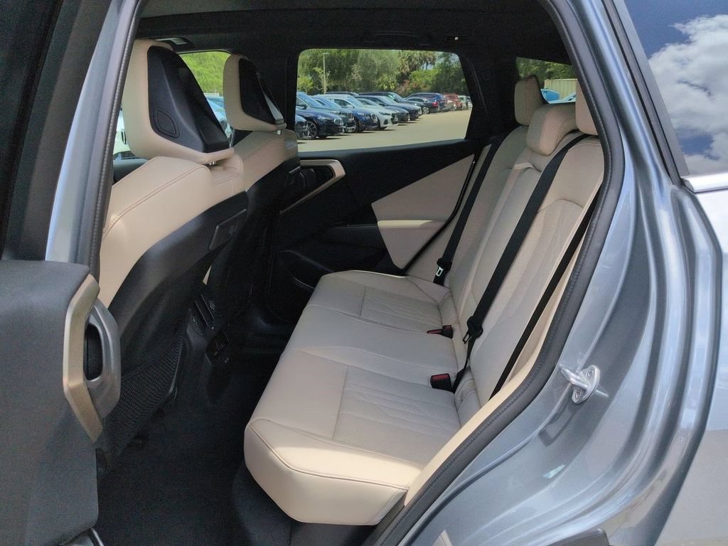 New 2025 BMW X3 xDrive30i w/ Premium Package AWD/4WD image 14