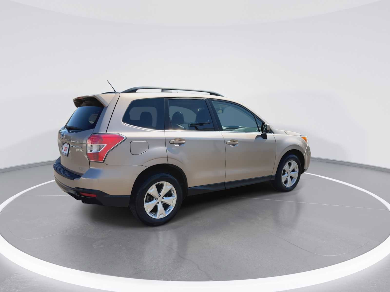 Used 2015 Subaru Forester 2.5i Limited AWD/4WD image 8