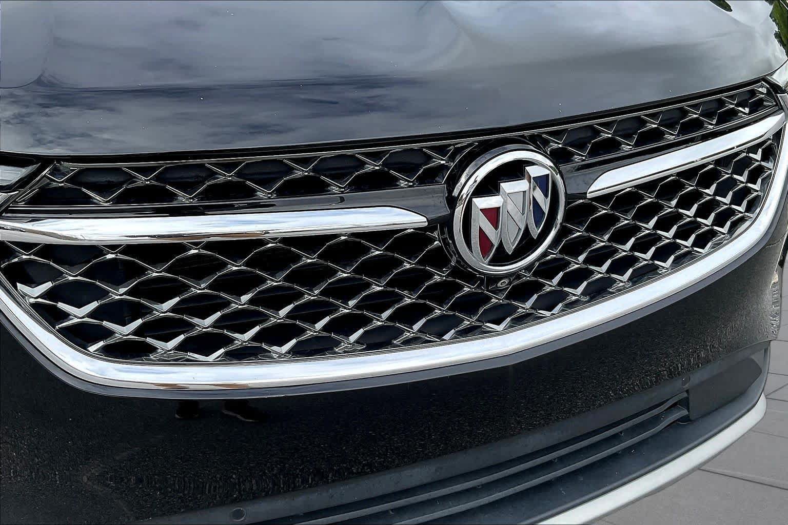 Used 2022 Buick Envision Avenir w/ Technology Package II FWD image 59