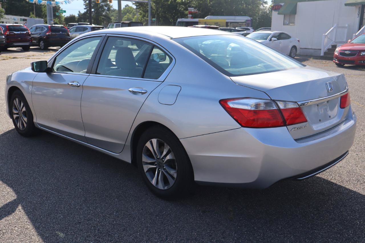 Used 2015 Honda Accord LX image 4