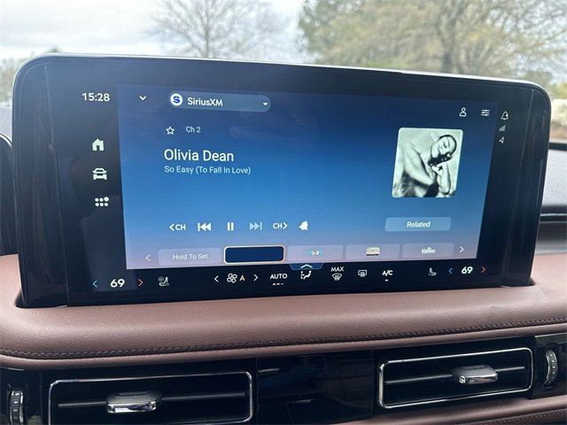 New 2026 Lincoln Aviator Reserve image 16