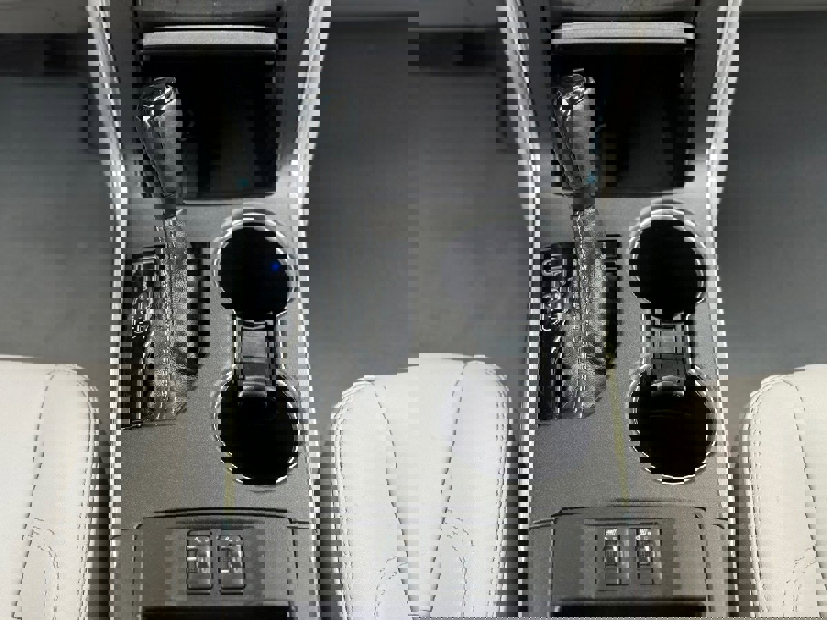 Used 2015 Toyota Camry XLE w/ Advanced Technology Package FWD image 24